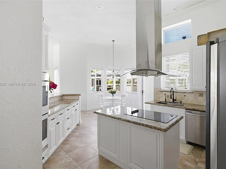 20401 SW 48th Pl — Photo 8
