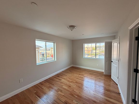 5th image of 12 Simonson Ave