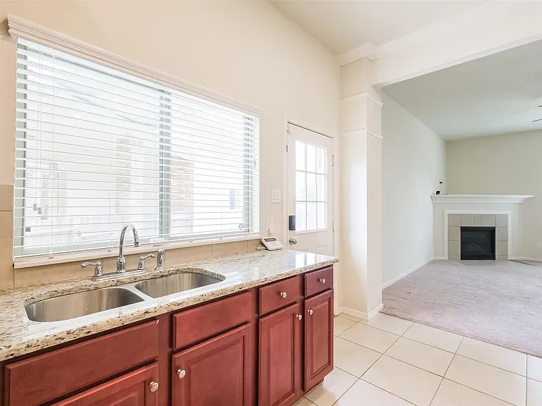 6811 Gonzales Point — Photo 18