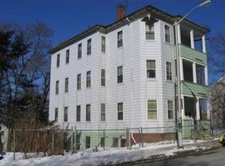 28 Rodney St, Worcester, MA 01605