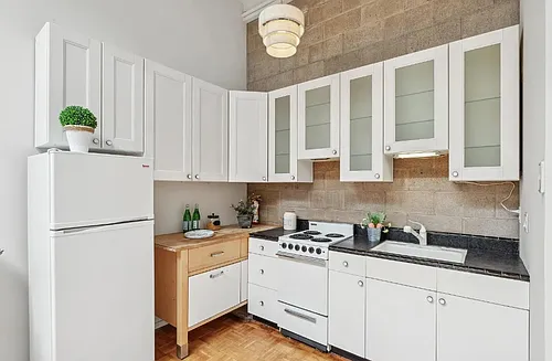 7400 Mountain Blvd #11 Photo 1