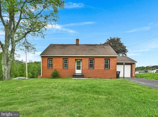 49 W 2nd Mountain Rd, Pottsville, PA 17901