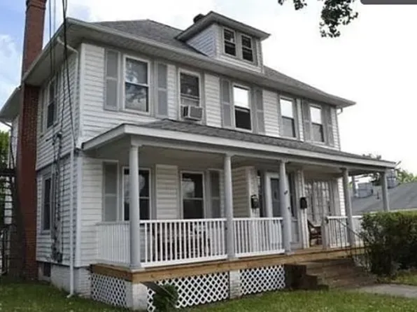 25 Elmwood St #2, North Attleboro, MA 02760
