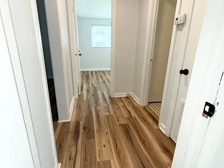 1016 Alba Dr — Photo 16