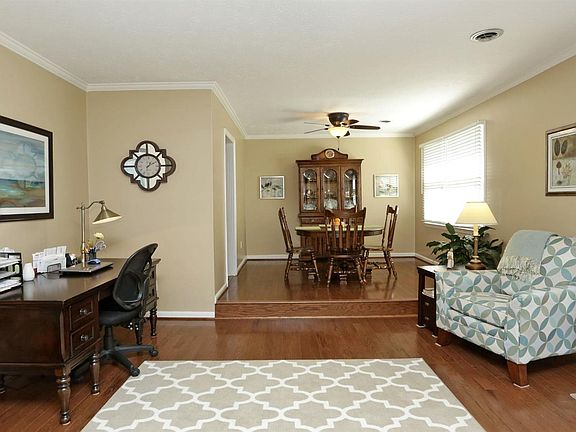3rd image of 3289 Shoal Lake Dr