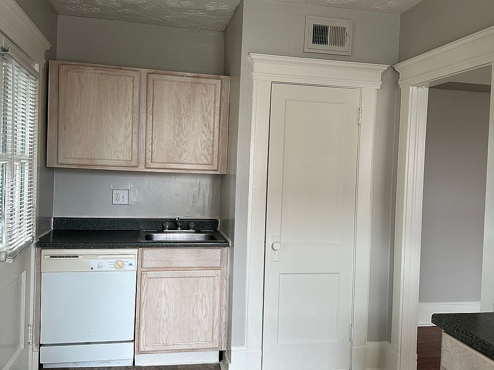 1st image of 1413 W 10th St APT 3