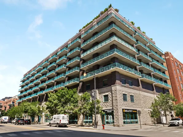 910 W Madison St APT 604, Chicago, IL 60607