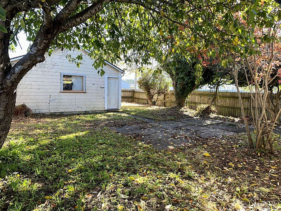 2nd image of 2937 I St