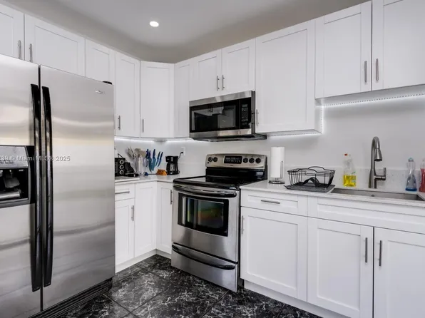 2784 NW 9th St, Pompano Beach, FL 33311