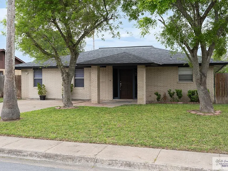 844 Jenny Cir — Photo 18