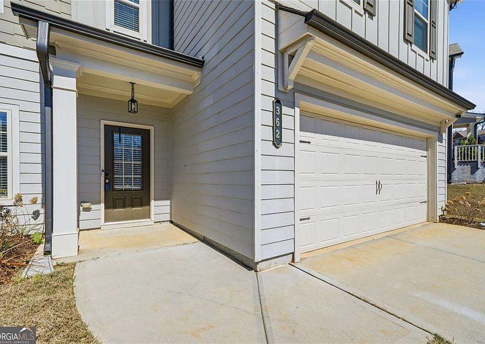 1st image of 362 Auburn Crossing Dr
