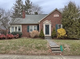 209 E Lincoln Ave, Lititz, PA 17543
