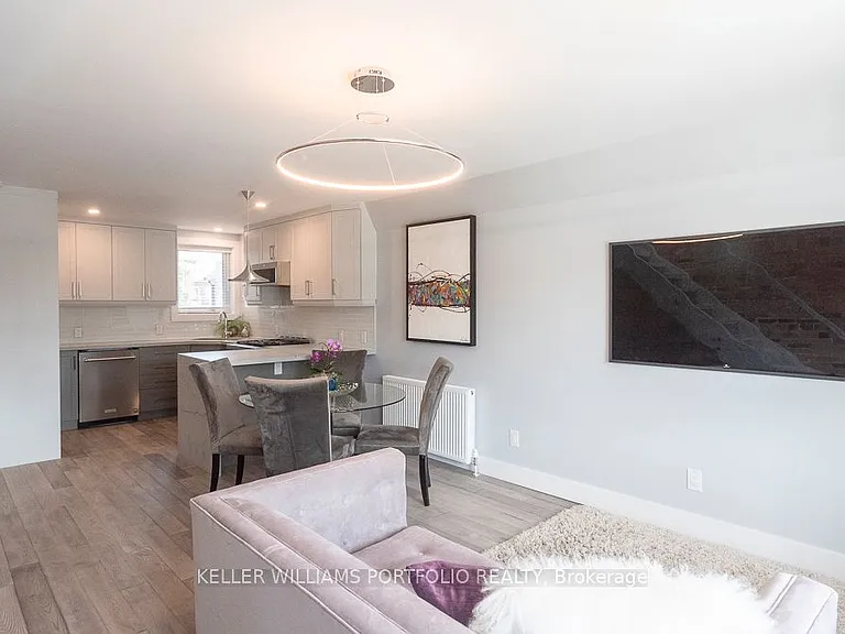 207 Beatrice St #2 — Photo 2