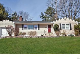 2759 Gomer St, Yorktown Heights, NY 10598