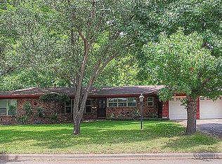 323 Frontier St, River Oaks, TX 76114