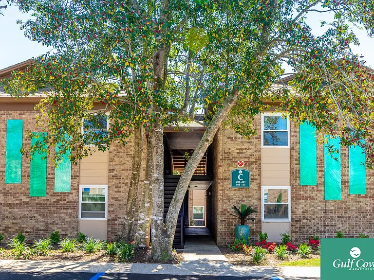 Gulf Cove Apartments — Photo 32