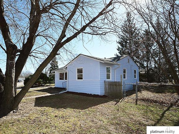 2nd image of 227 North Dr