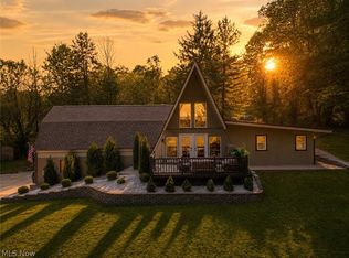 2317 Goshen Hill Rd SE, New Philadelphia, OH 44663