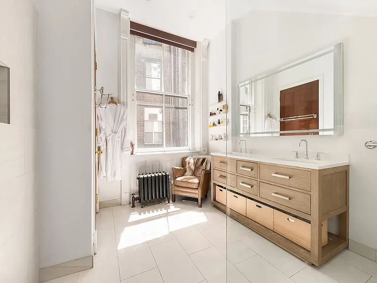 27 Howard St #3R — Photo 13