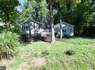 703 Gold Valley Rd, Locust Grove, VA 22508