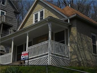 2nd image of 310 Edwards St