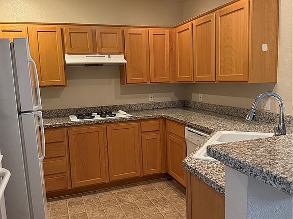 5th image of 39 E Agate Ave Unit 304