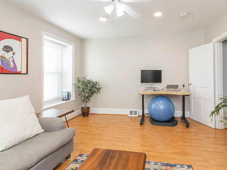 454 Leverington Ave #2 — Photo 11