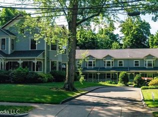 896 Watertown St UNIT 896, West Newton, MA 02465