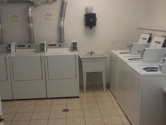 5th image of 9458 Kelvin Ln APT 107