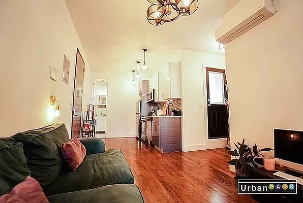 Rented by Urban Pads | media 1