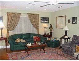 3rd image of 2960 Bougainvillea St