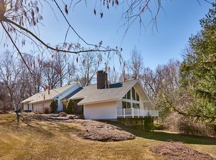 7 Highridge Rd, Wilbraham, MA 01095