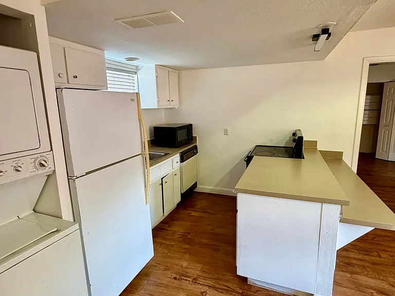 1866 My Pl — Photo 5