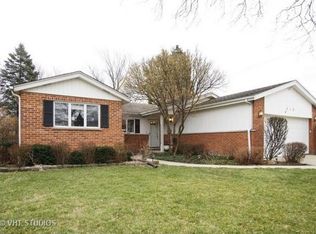 715 S Louis St, Mount Prospect, IL