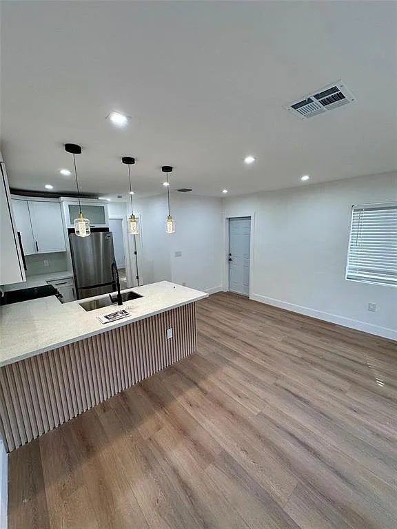 1 bed, 1.0 bath, 700 sqft, $1,850 — Photo 4