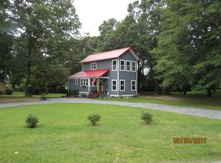 328 Moss Ln, Landrum, SC 29356