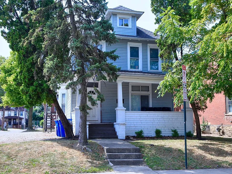321 E 17th Ave