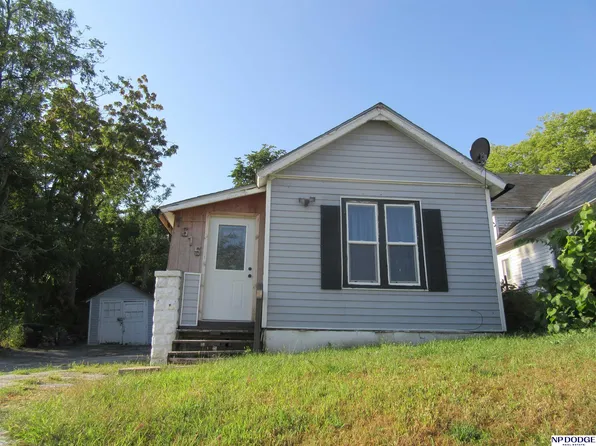 1615 Missouri Ave, Omaha, NE 68107