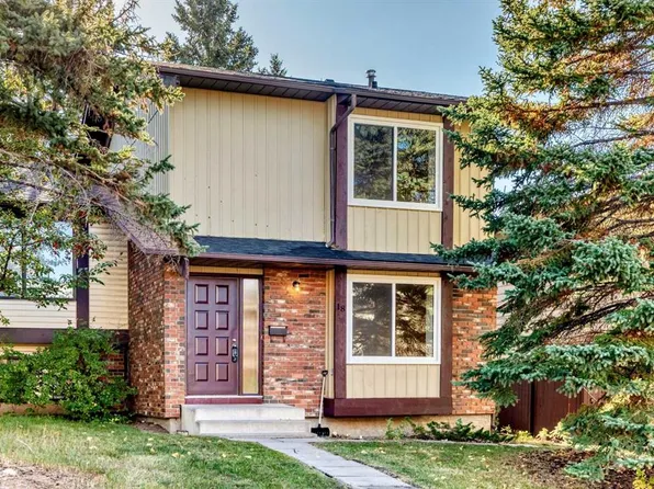 18 W Dalhousie Cres NW, Calgary, AB T3A 2H8