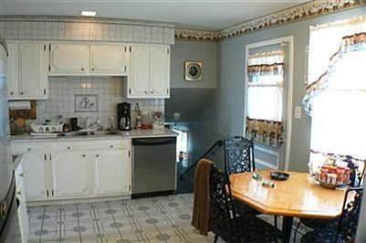 3rd image of 1630 W 54th Ave
