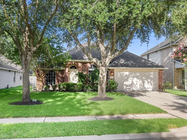 4902 Bonny Loch Ln, Houston, TX 77084