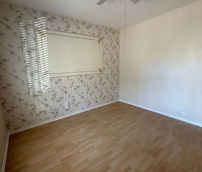 625 E Wilmington Ave — Photo 8