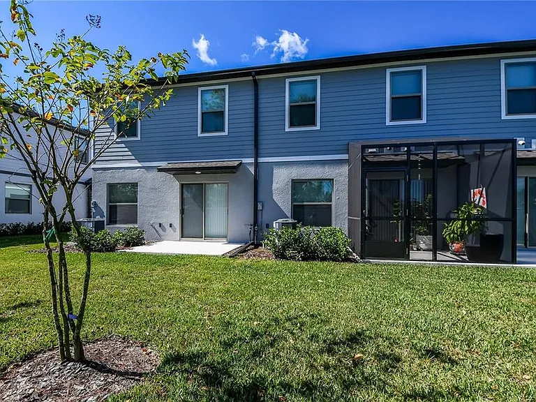 310 Cedar Bark Ln — Photo 30