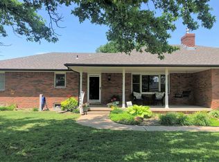 602 Sylvan Ln, Wellington, KS 67152