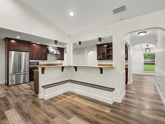 5th image of 2317 Limerick Dr