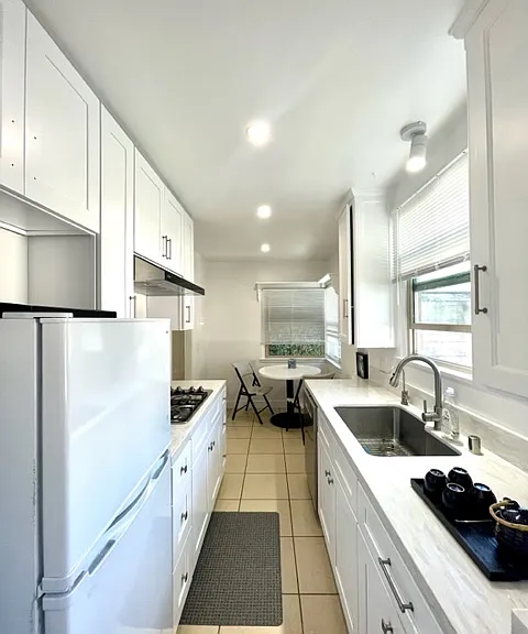 2026 Meridian Ave — Photo 1