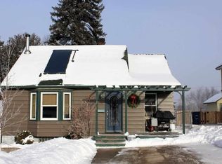 211 E Boundary St, Ely, MN 55731