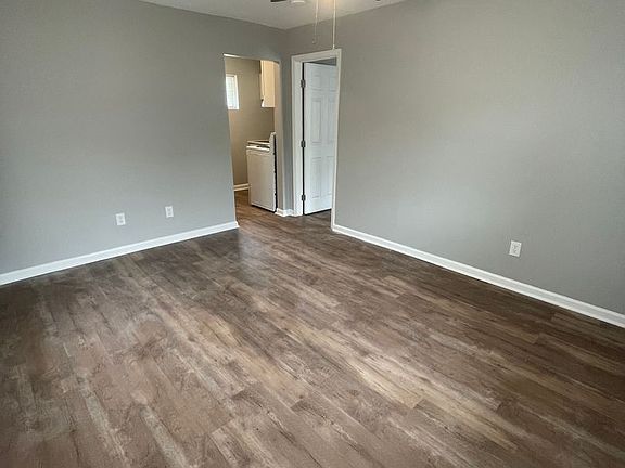 2nd image of 1013A Tuscaloosa St