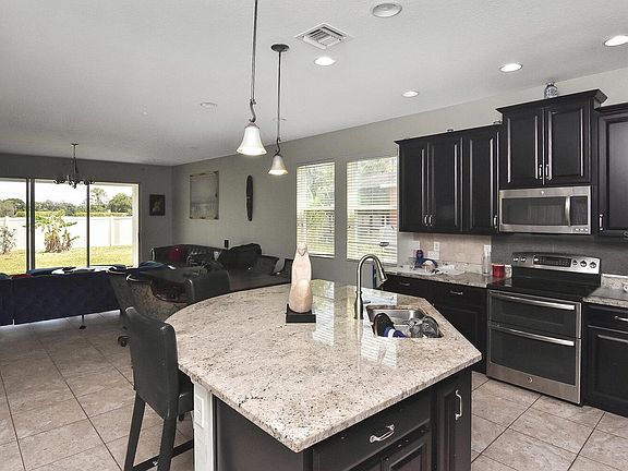 4th image of 7560 Aguila Dr