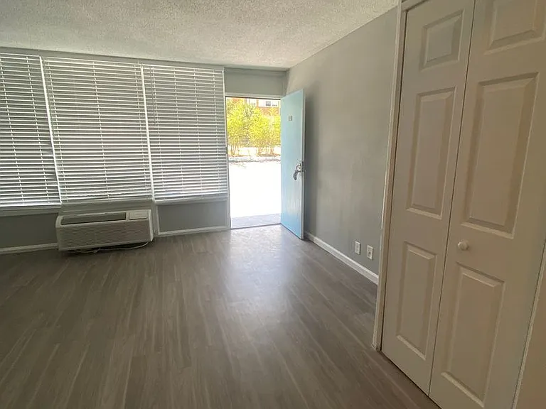The Flats at Bon Air — Photo 12
